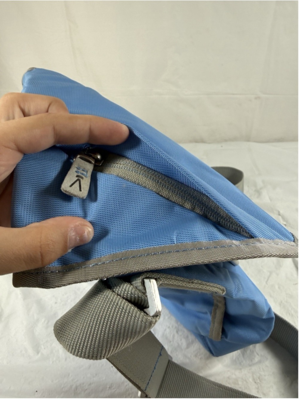 KEEN Blue Crossbody Messenger Bag - Picture 16 of 16
